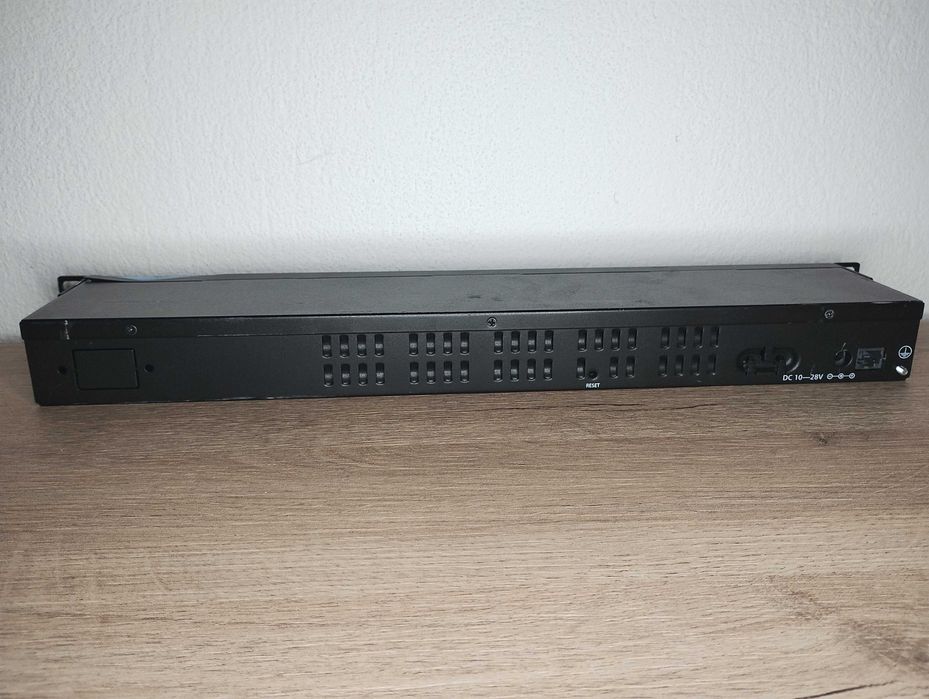 Mikrotik RB2011UiAS-RM рутер