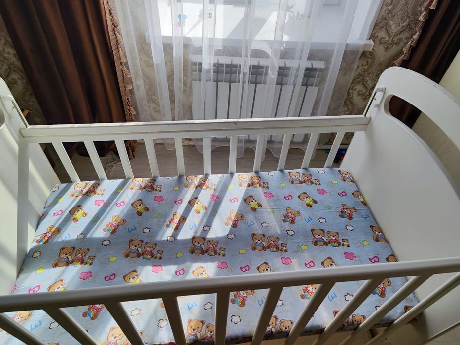 Детская кроватка, колыбель