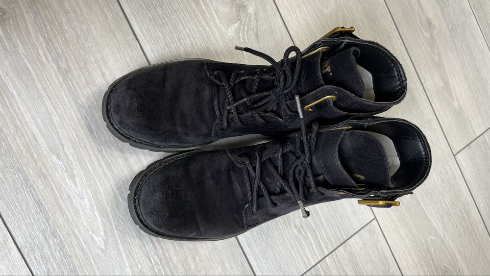 Ботинки замша 37р CATERPILLAR