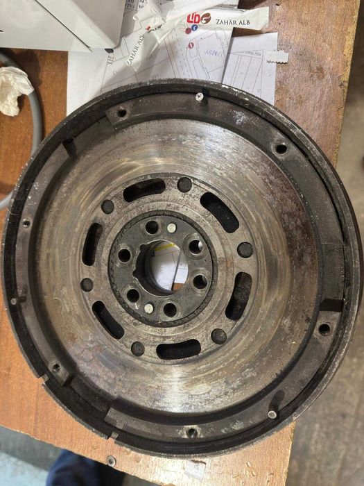 KIT AMBREIAJ gama vag 1.8T (nou nemontat) + volanta masa dubla (passat B5.5)