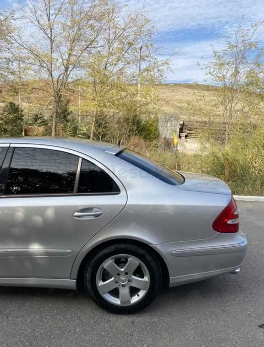 Продам Мерседес  - 211, 2005 года