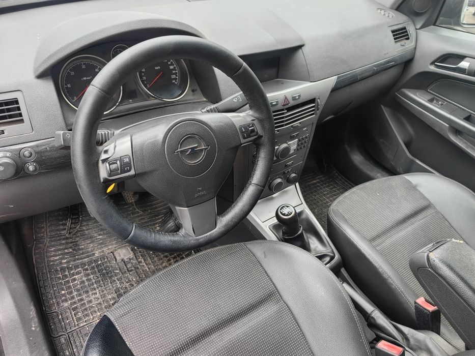 Опел Астра Н 1.9 Цдти На Части! Opel Astra H 1.9 Cdti