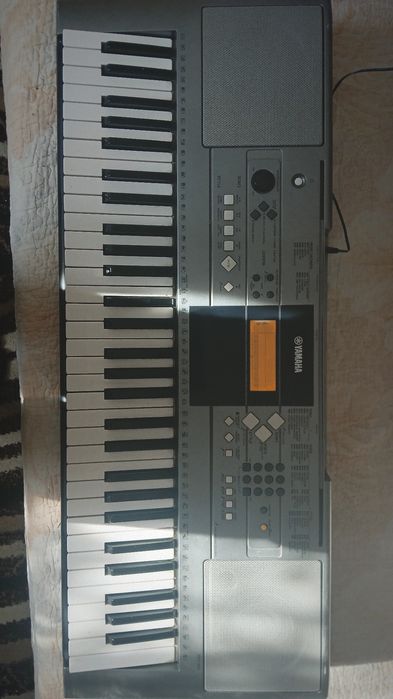 Orgă Yamaha YPT-330. CITITI descrierea