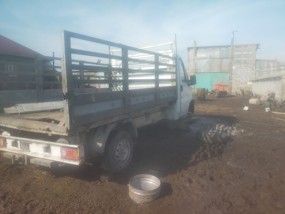 Срочно продам газель