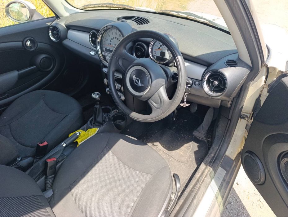 Mini cooper 1.6i benzin 2009г