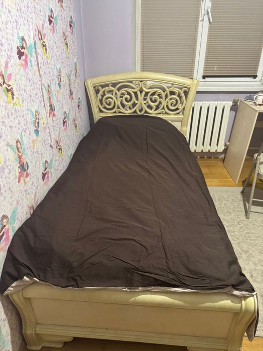 Продам кровать полуторка