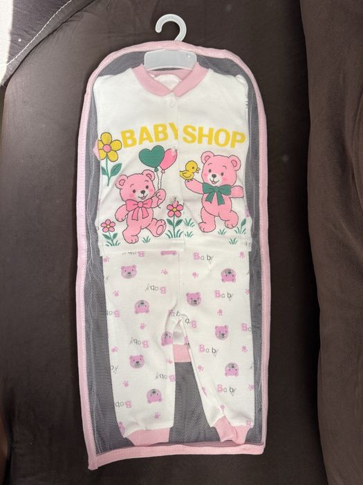 Продаю НОВЫЙ набор на новорожденную девочку 0-3месяца