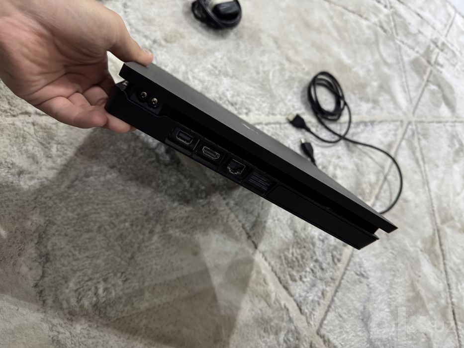 Playstation 4 sotiladi