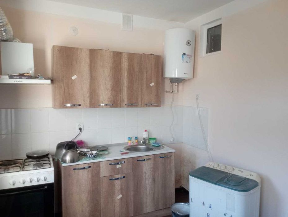 Коттедж сотилади 2 сотих 3 хона