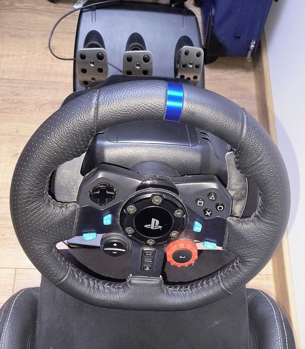 Scaun gaming Playseat cu volan si pedale - nou