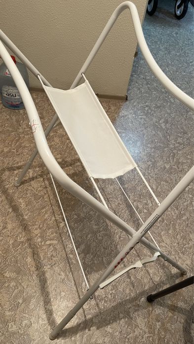 Продам ванночку с подставкой