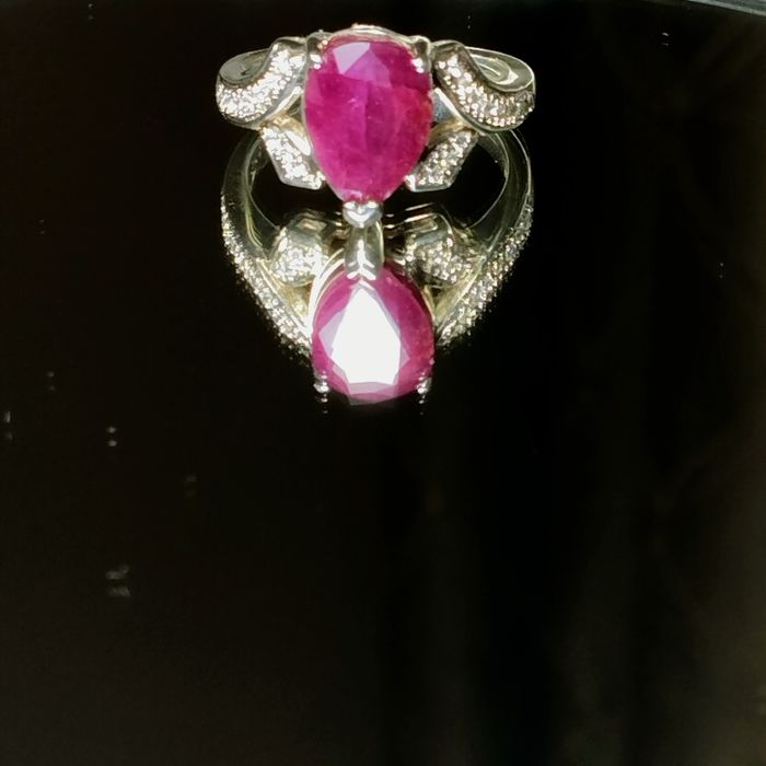 РУБИН+белые топазы