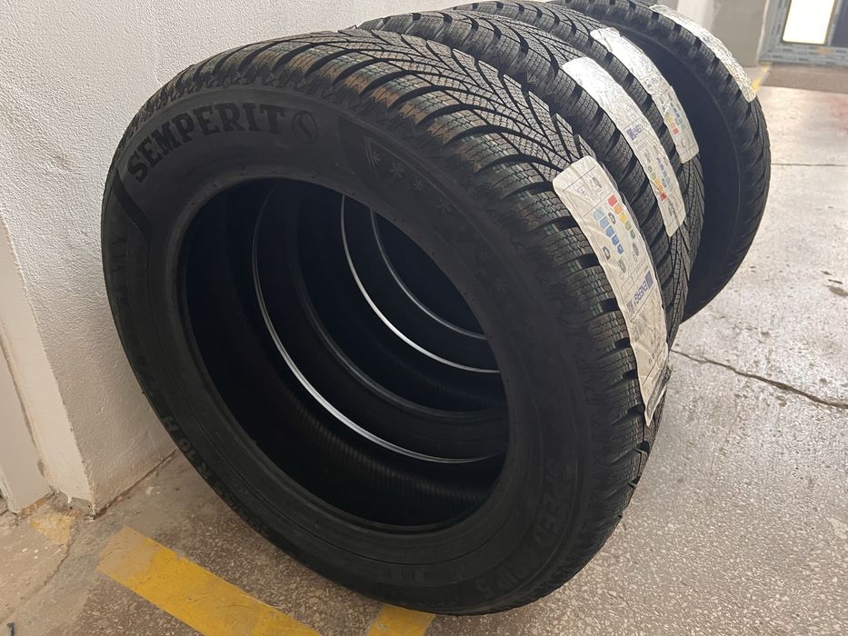 Vand anvelope Semperit de iarna 195/55 R16