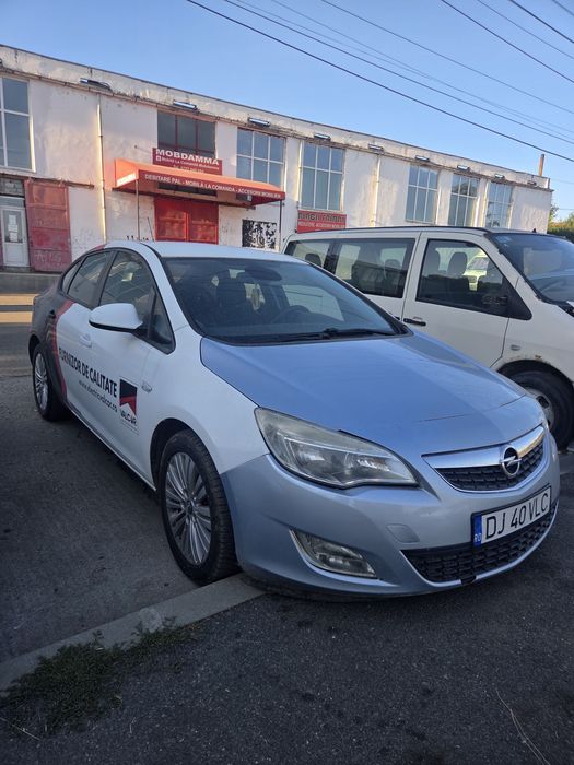 Opel astra 2014 defect