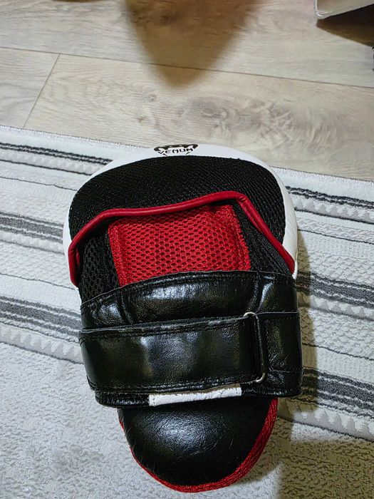 Боксёрские лапы продам