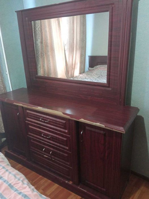 Комод для дома или спальню