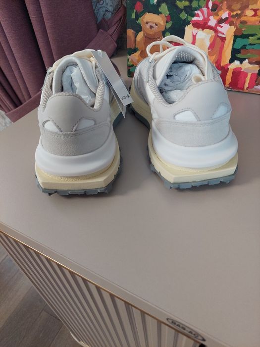 Продам кроссовки  Lacoste.