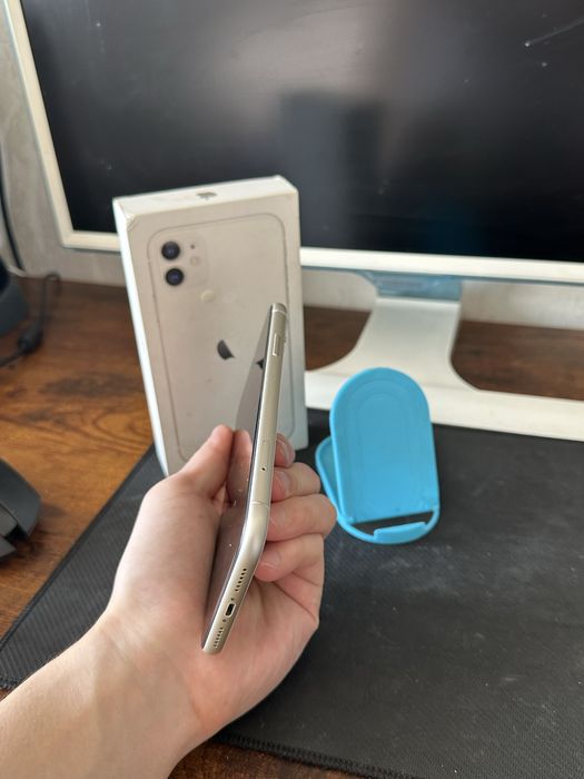 Iphone 11 (64 gb) 88% без ремонта
