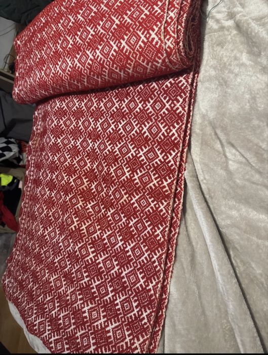 Covertura / covor din lana tesut manual