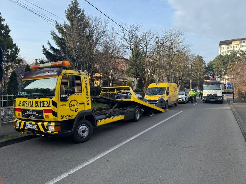 Camion Autoplatforma Hidraulică, MAN L2000, 1998,motor 4.6