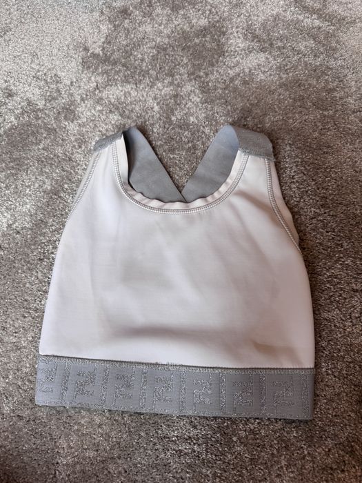 Боди с дълъг ръкав Alexander Wang/ Блуза Balenciaga/Спортен топ Fendi