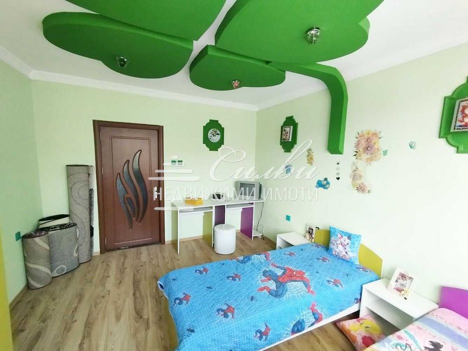 Продава се Тристаен апартамент в Шумен, Пазара - 90 кв.м за 2112 €/кв.м - Снимка #6