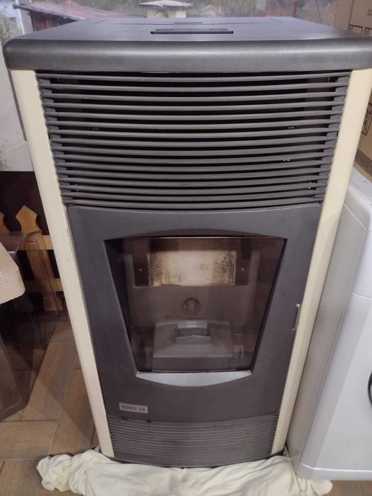 пелетна камина с водна риза 20kw