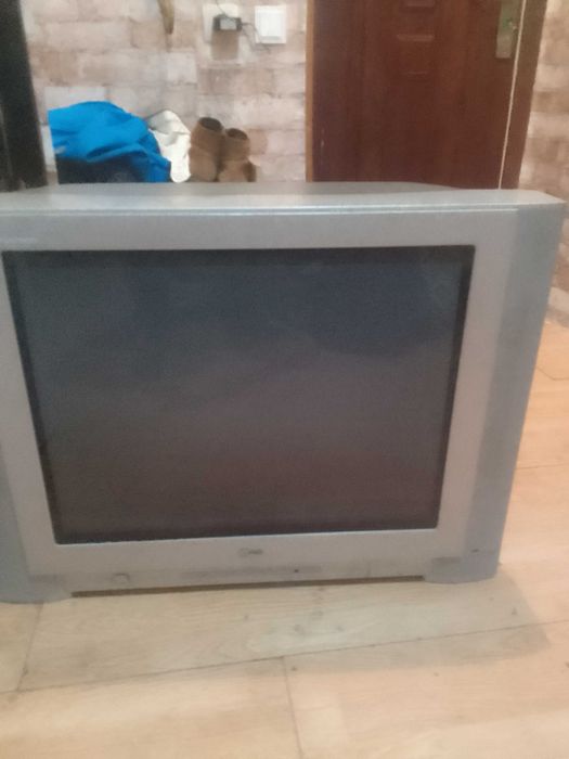 Телевизор  lg fletron