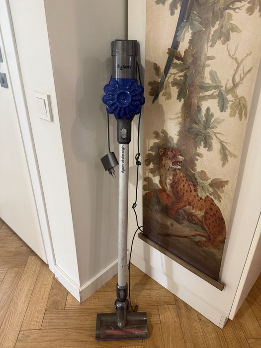 Продам пылесос беспроводной дайсон