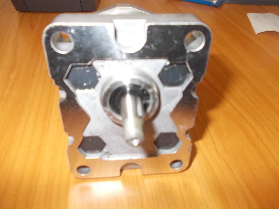 Pompa hidraulica 6 litri pe minut grupul 1 tractor