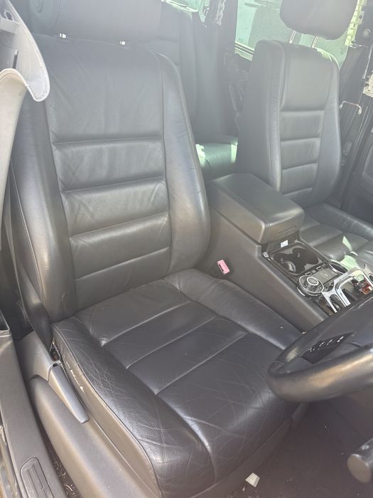 Interior complet piele cu incalzire scaune fata  VOLKSWAGEN TOUAREG 7LA, 7L6, 2005 3.0 V6 TDI BKS