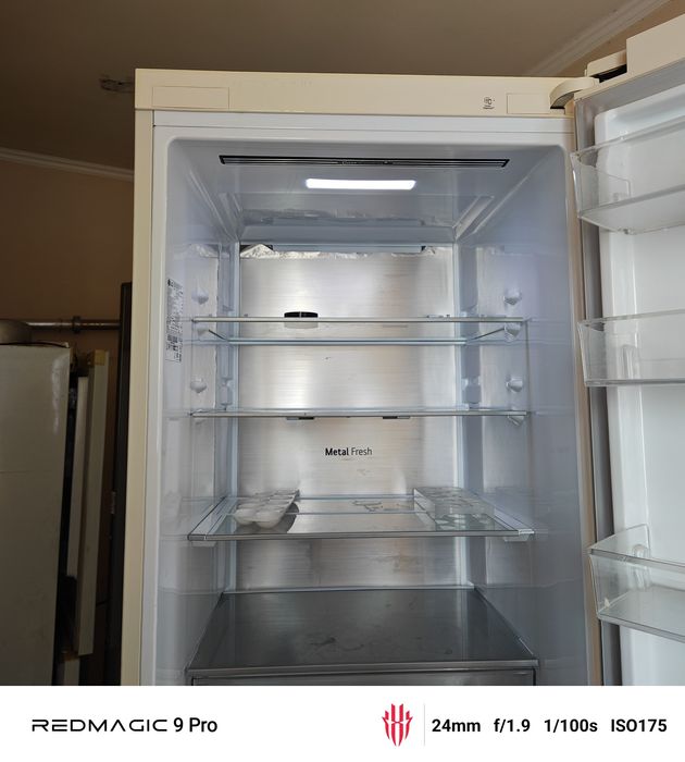 LG 2023г. холодильник продам