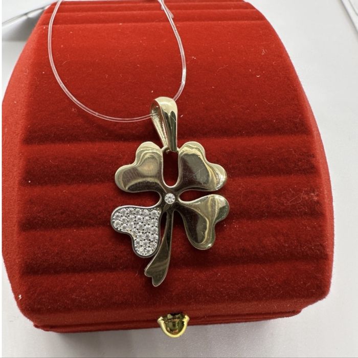 Продам золотую подвеску