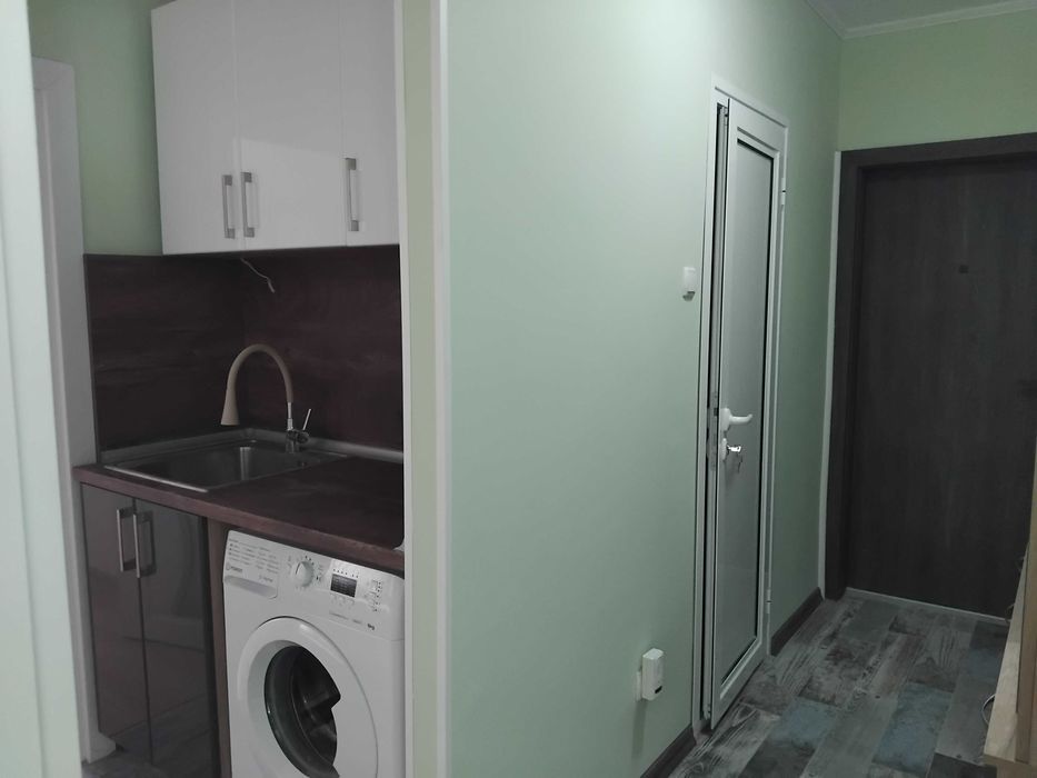 Продава се Двустаен апартамент в Русе, Възраждане - 62 кв.м за 2017 €/кв.м - Снимка #16