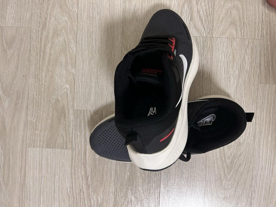 Маратонки Nike N44