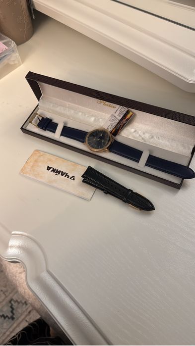 Продам часы золотые