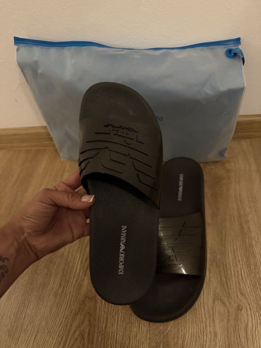 Мъжки чехли Armani