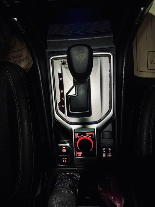 Срочно продам машину Subaru Forester 2019