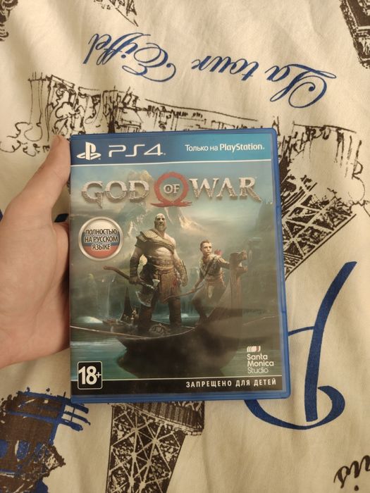 Продаю игру диск God Of War PS4