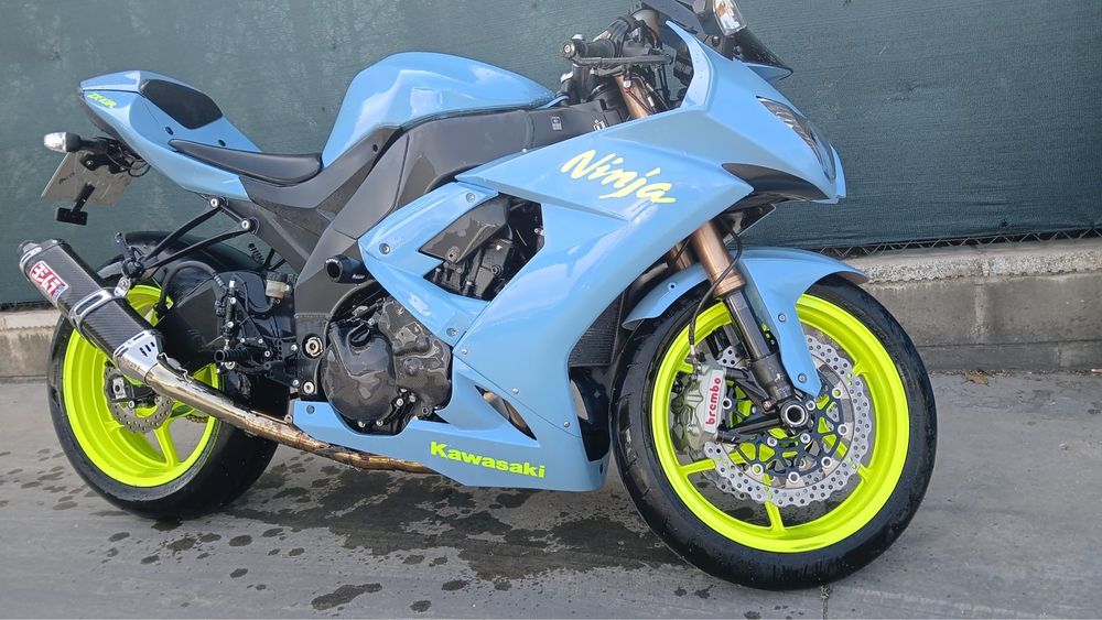 De vanzare KAVASAKI NINJA zx10r