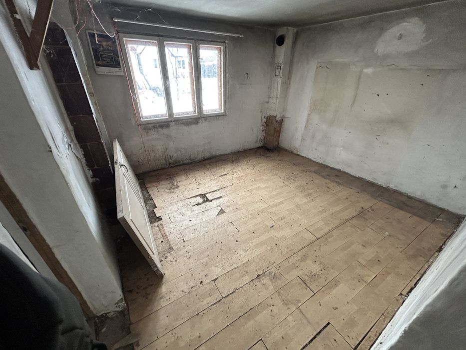 Vand Casa + teren zona cu vedere spectaculoasa