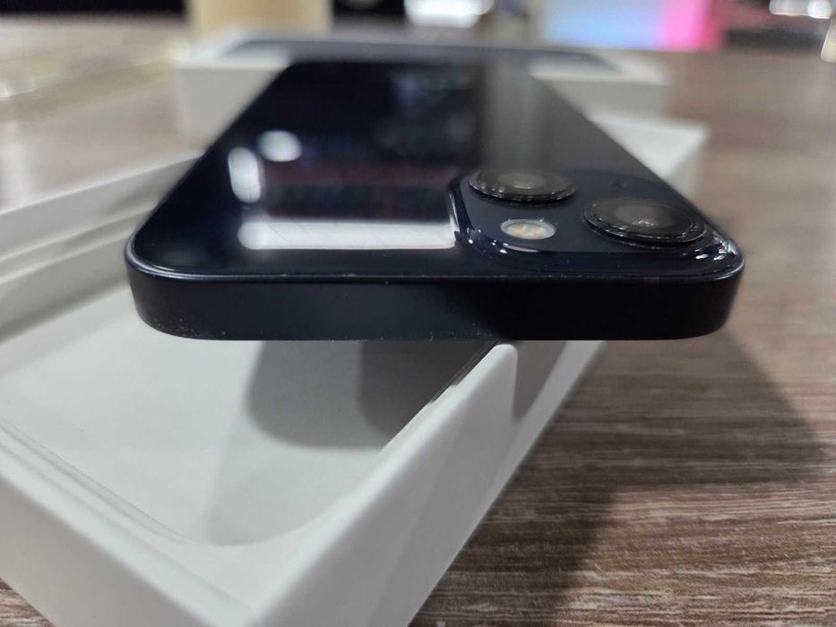 iPhone 13 128GB Midnight