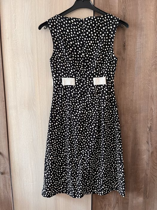 Дамска рокля без ръкави