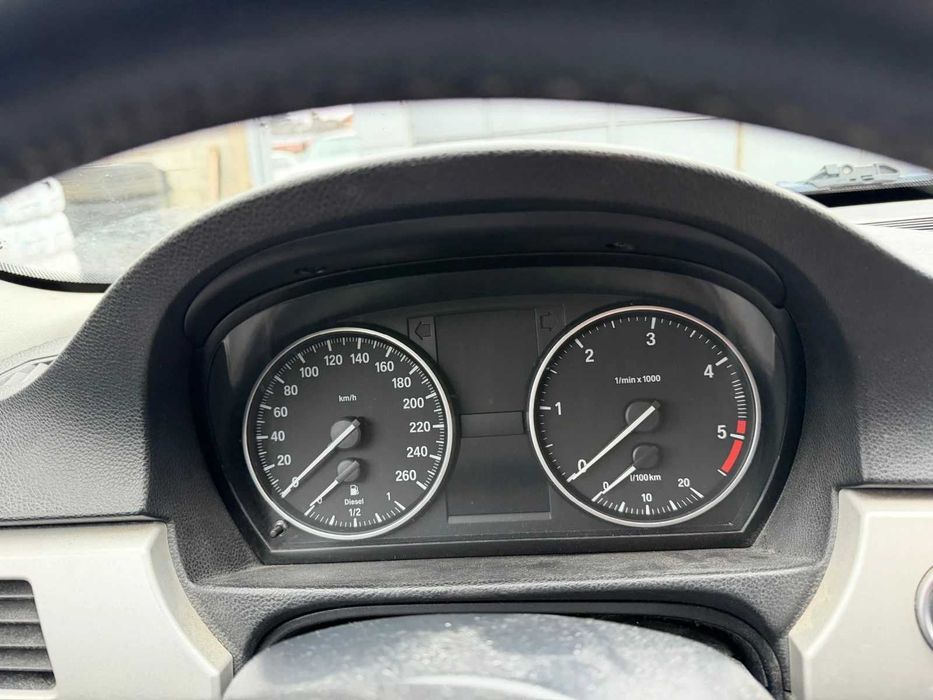 BMW 320 177 кс на части