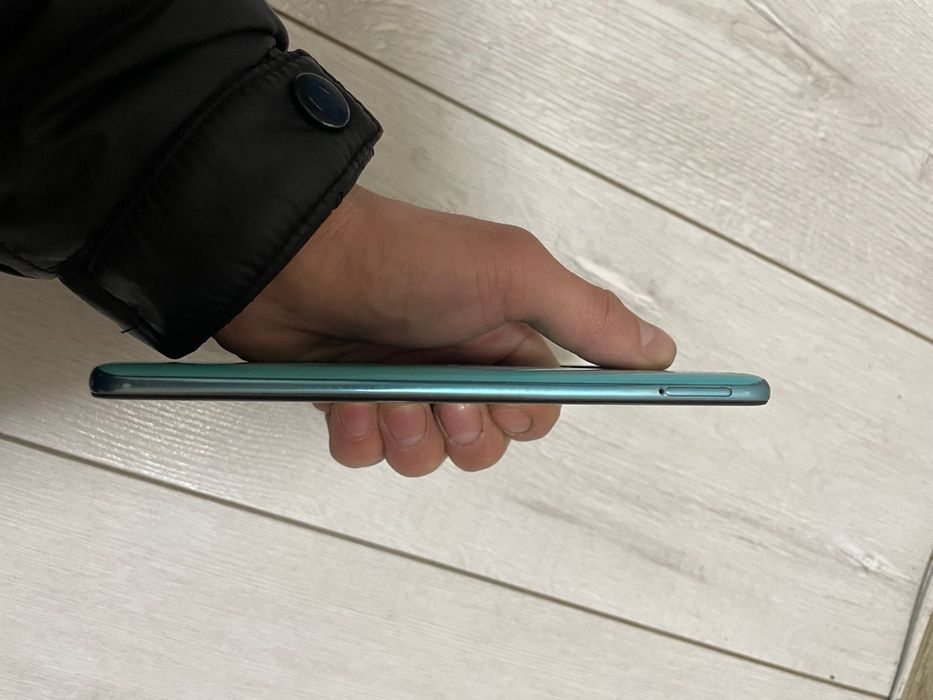 Продам Samsung Galaxy A51