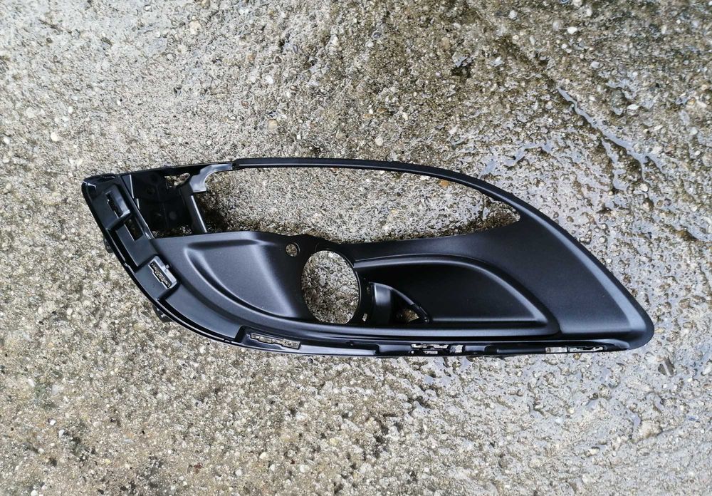 grile proiectoare Opel Astra J 100 lei