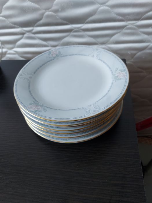 Тарелки от сервиза