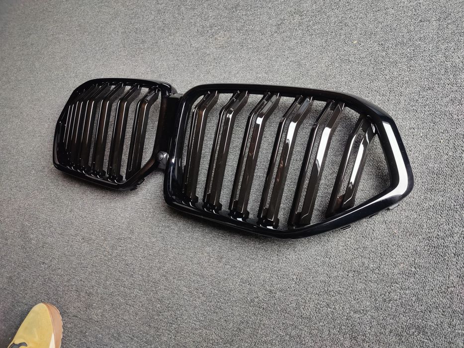 OFERTA Grile duble BMW X6 G06 negru lucios 2018-23 nari M