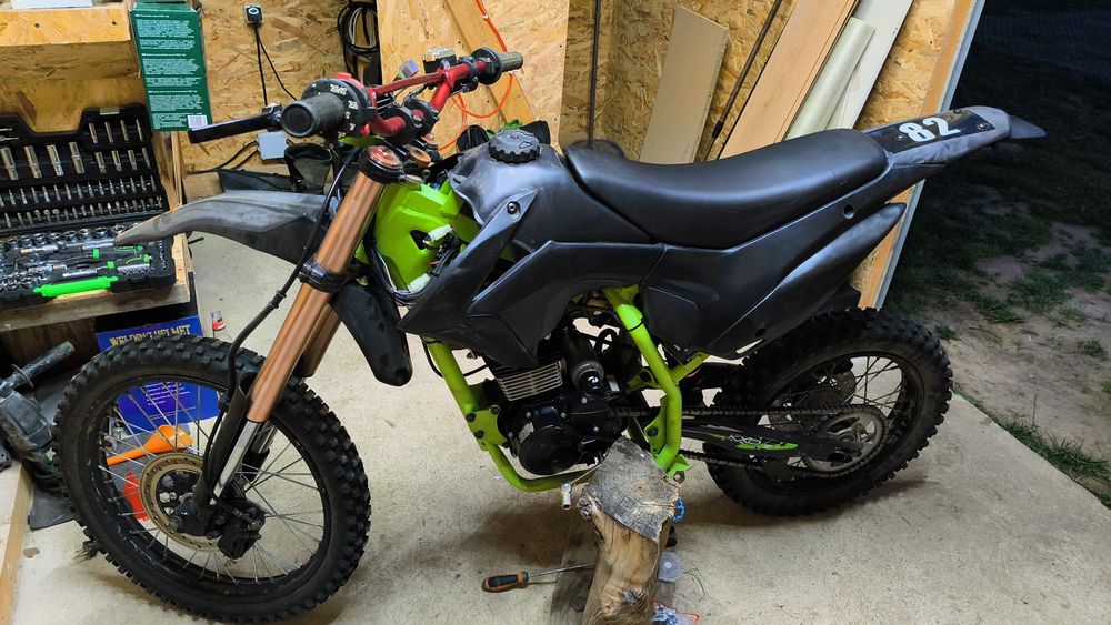 Vând Cross KXD 150cc