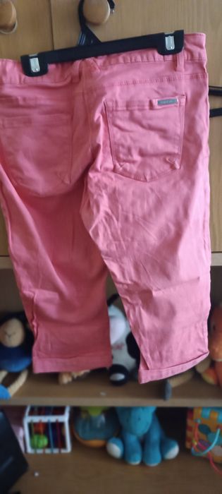 Pantaloni de blugi trei sferturi pentru fetițe